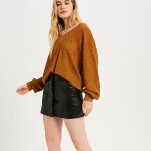 V-Neck Thermal Knit Top in Camel